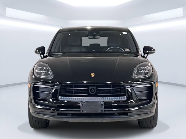 Certified 2023 Porsche Macan Turbo AWD/4WD image 10