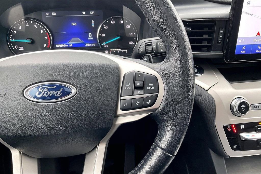 Used 2021 Ford Explorer XLT w/ Equipment Group 202A image 19