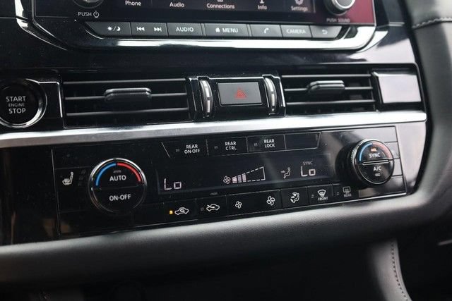 Certified 2025 Nissan Pathfinder SV FWD image 15