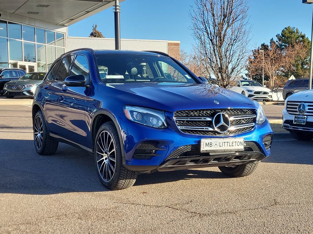 Used 2018 Mercedes-Benz GLC 300 4MATIC image 3
