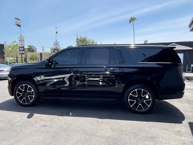Used 2025 Chevrolet Suburban RST w/ Comfort Package AWD/4WD image 22