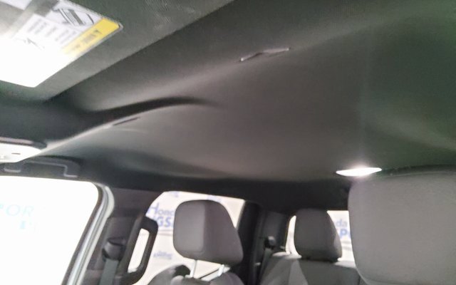 Used 2025 Toyota Tacoma SR5 image 44