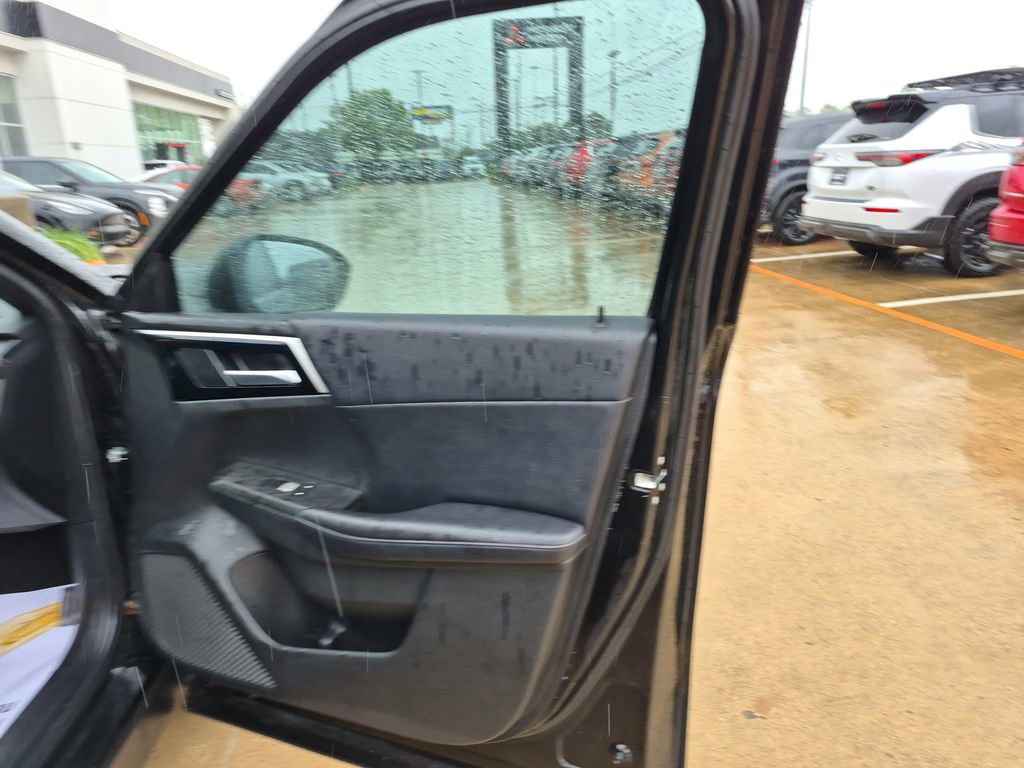 Used 2023 Mitsubishi Outlander SE Black Edition FWD image 25