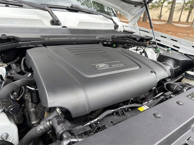 Used 2023 Land Rover Defender 110 S image 28