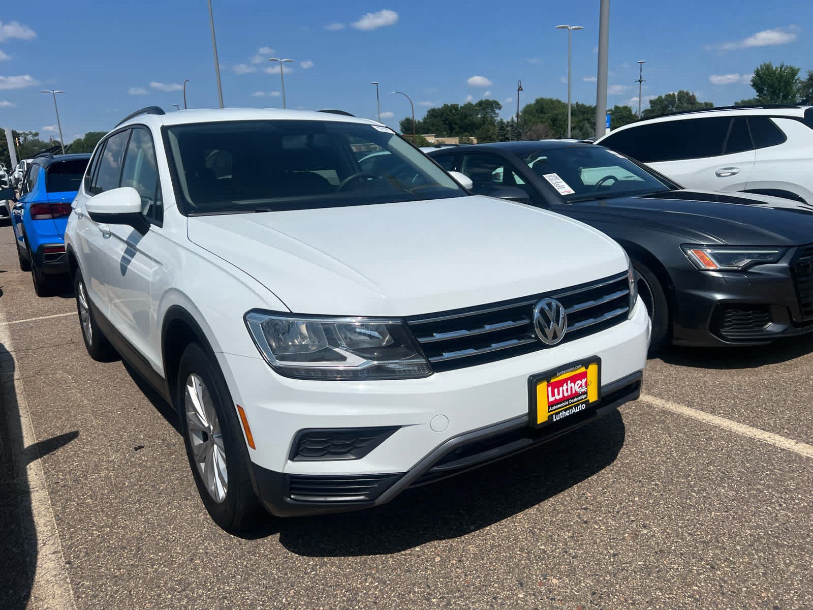 Used 2018 Volkswagen Tiguan S AWD/4WD image 2