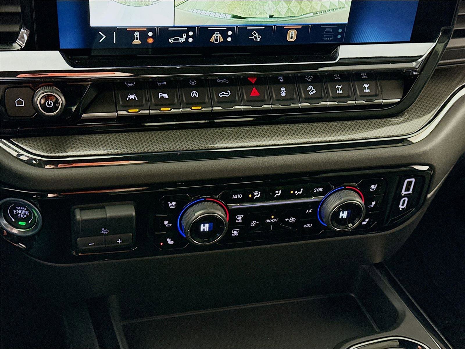 Used 2025 Chevrolet Silverado 1500 ZR2 w/ Technology Package image 10