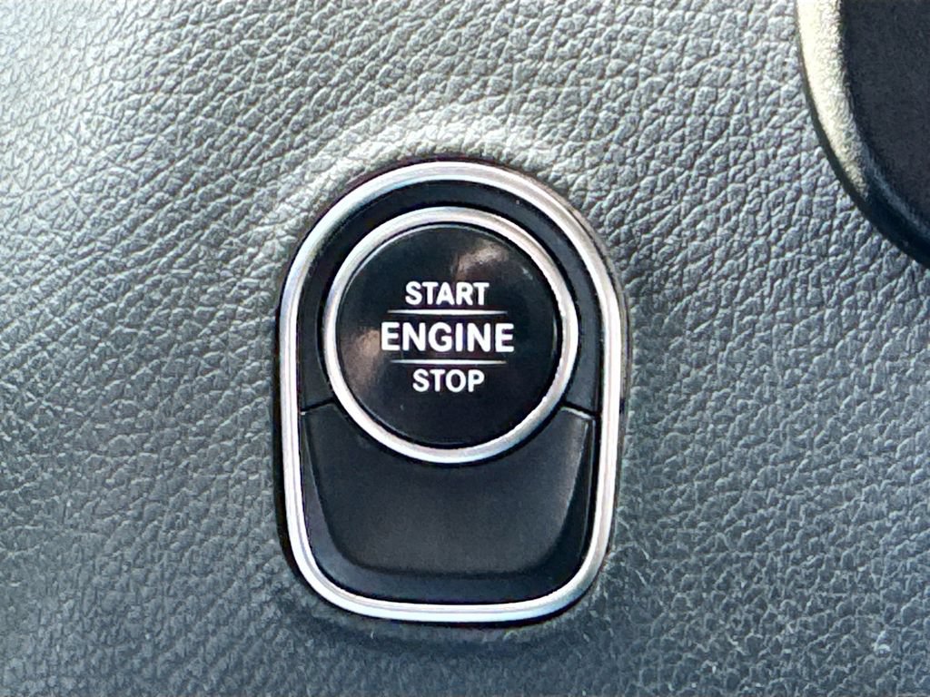 Used 2021 Mercedes-Benz Sprinter 2500 image 13
