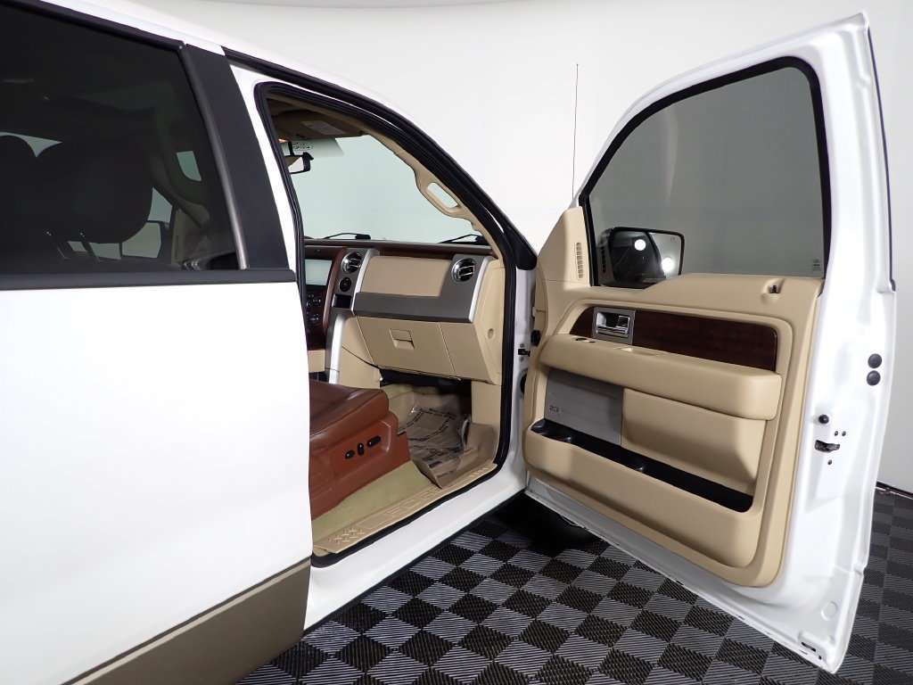Used 2014 Ford F150 King Ranch w/ King Ranch Luxury Package AWD/4WD image 37