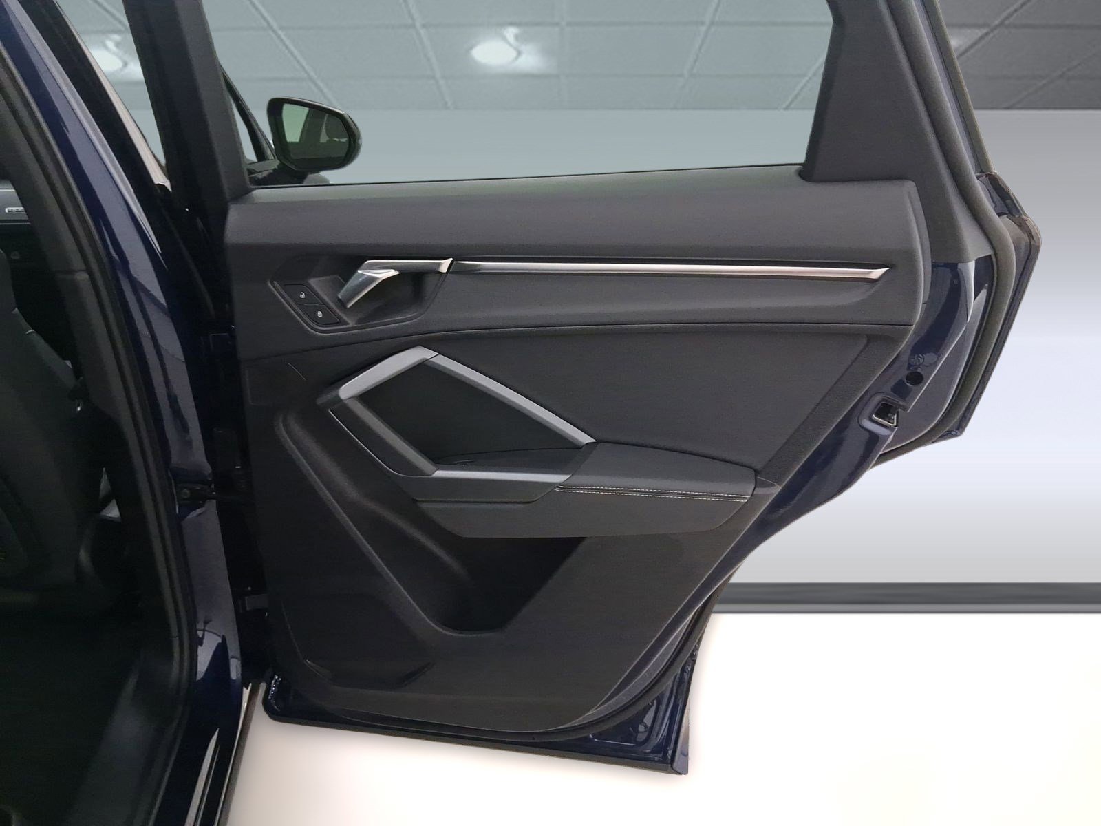 Certified 2025 Audi Q3 2.0T Premium w/ Convenience Package image 29