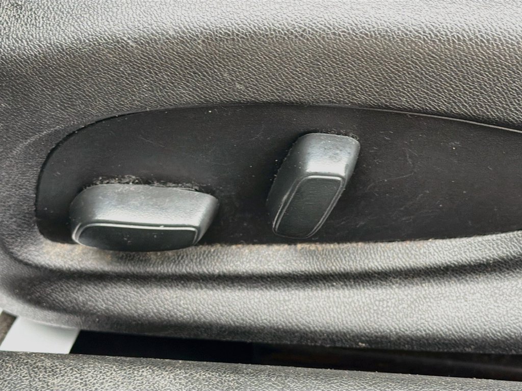 Used 2020 Chevrolet Camaro SS RWD image 23