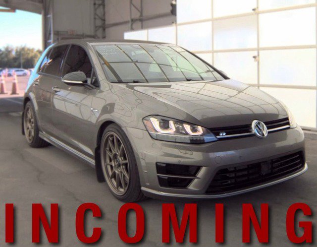 Used 2017 Volkswagen Golf R 4-Door AWD/4WD image 1