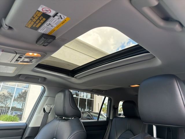 Used 2022 Toyota Highlander XLE image 13