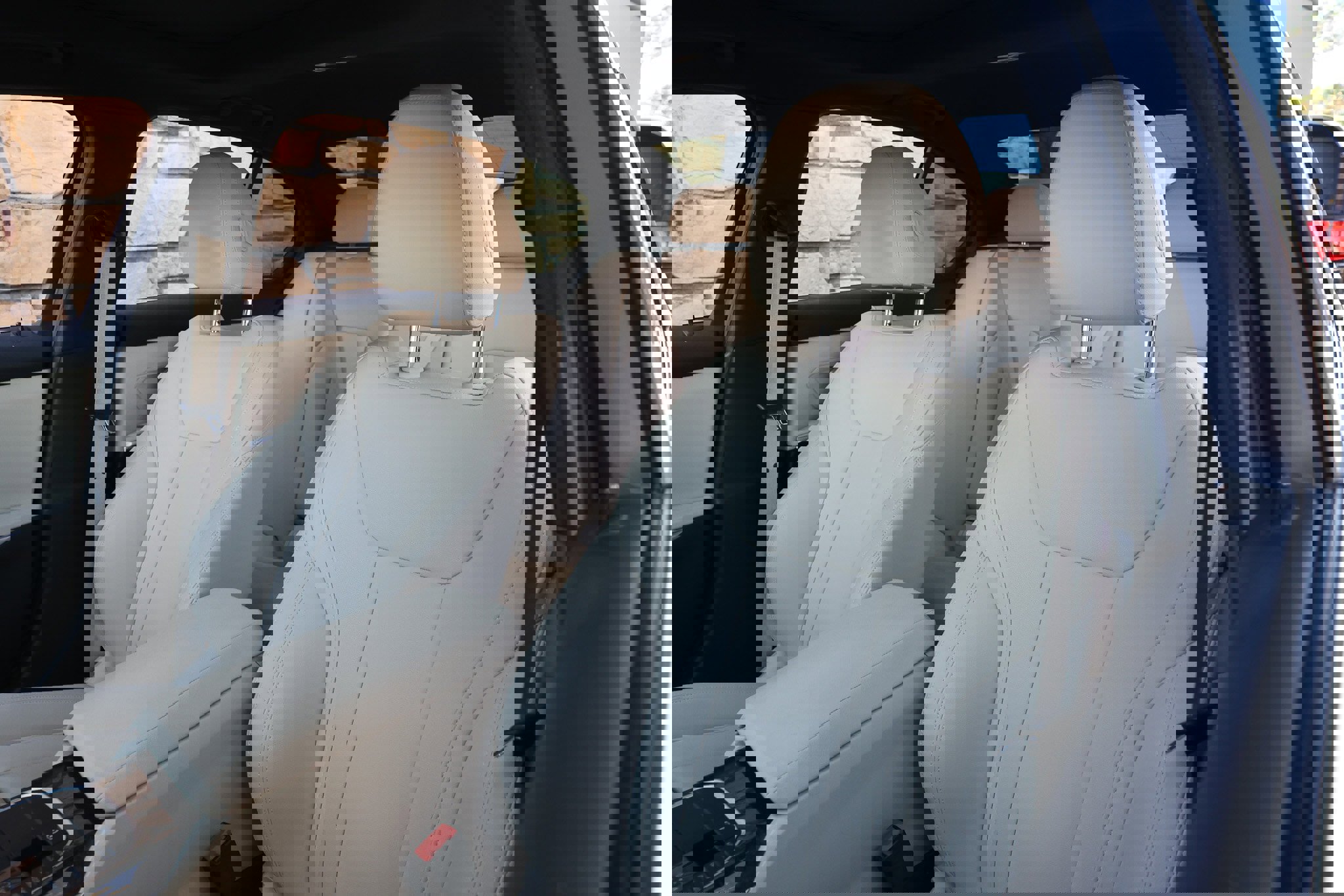 Used 2021 BMW 330i Sedan w/ Convenience Package image 9