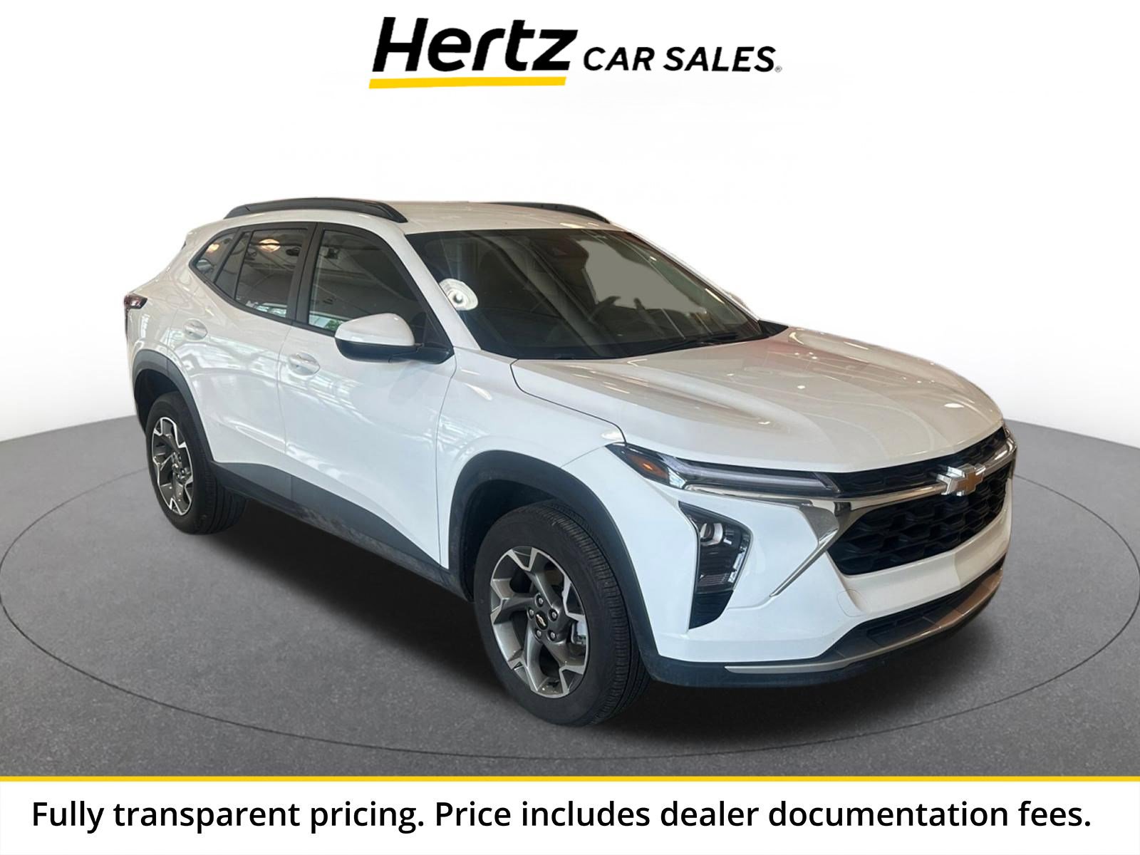 Used 2025 Chevrolet Trax LT FWD image 1