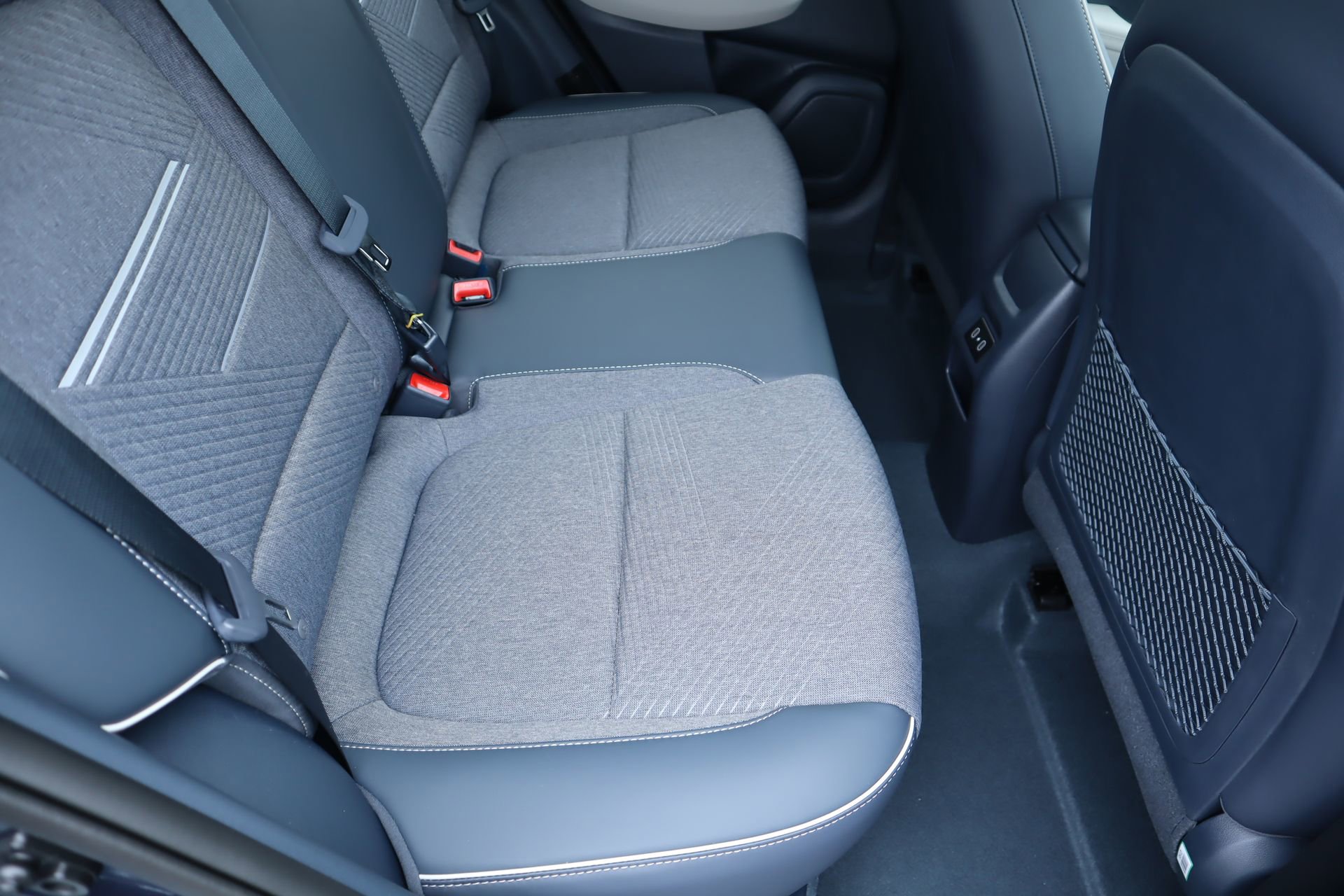 New 2026 Hyundai Venue SEL FWD image 13