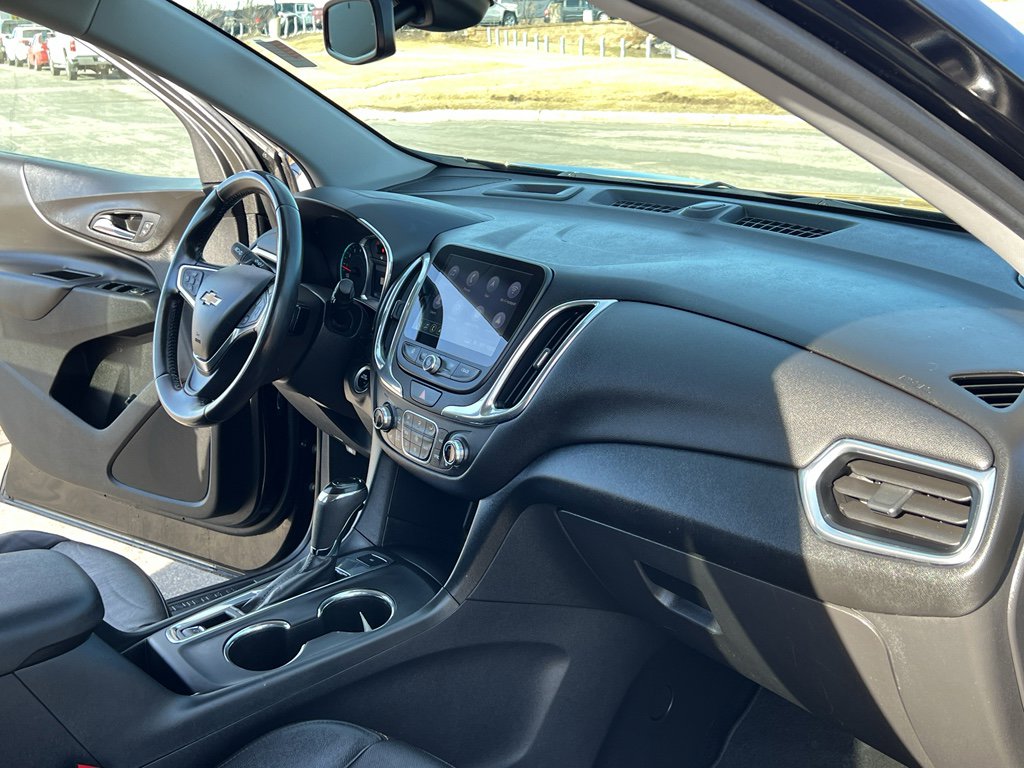 Used 2020 Chevrolet Equinox LT w/ Midnight Edition image 27