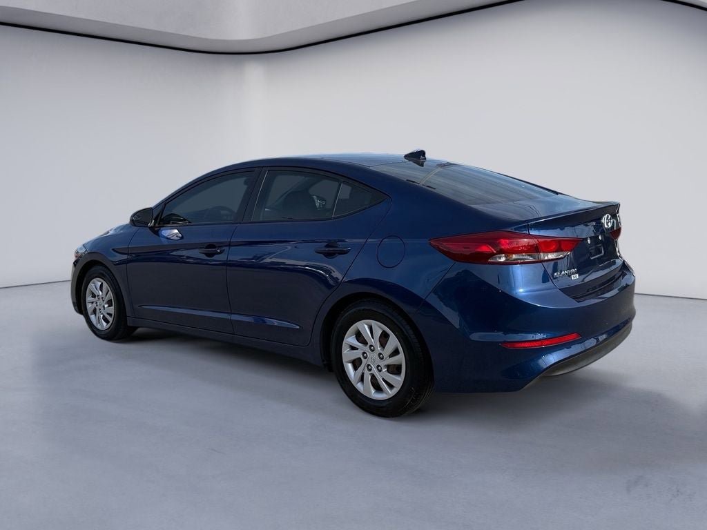 Used 2017 Hyundai Elantra SE FWD image 3