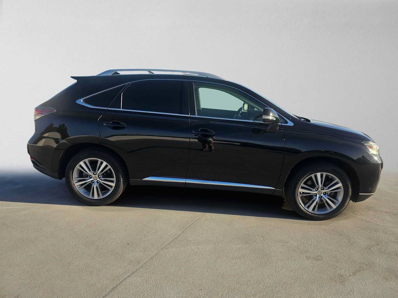 Used 2015 Lexus RX 350 FWD image 2