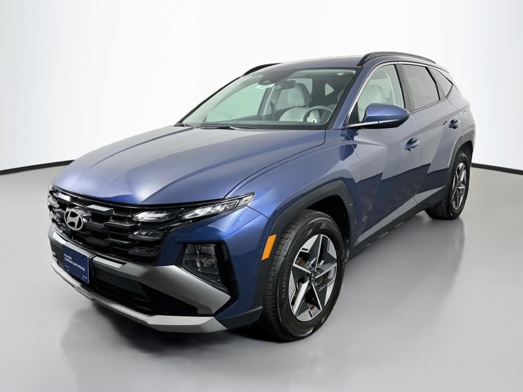 Certified 2025 Hyundai Tucson SEL AWD/4WD image 3