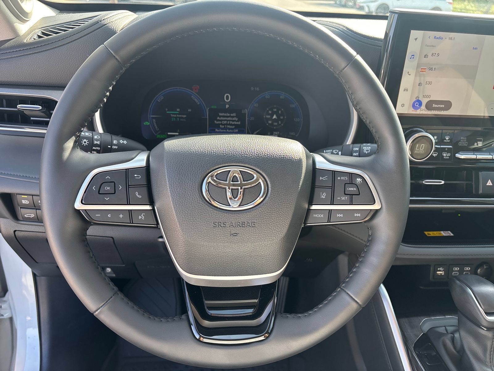Used 2025 Toyota Highlander Limited AWD/4WD image 20