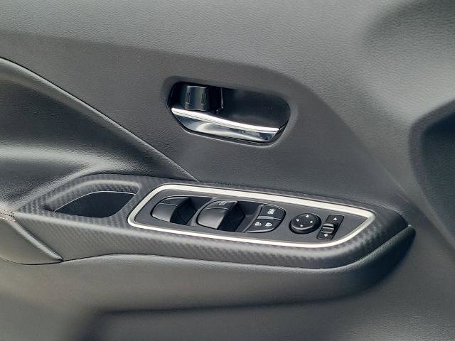 Certified 2020 Nissan Versa SR FWD image 17