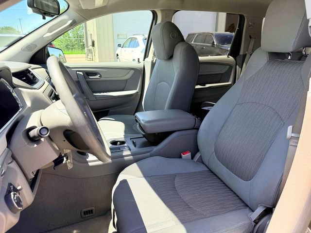 Used 2017 Chevrolet Traverse LS FWD image 18