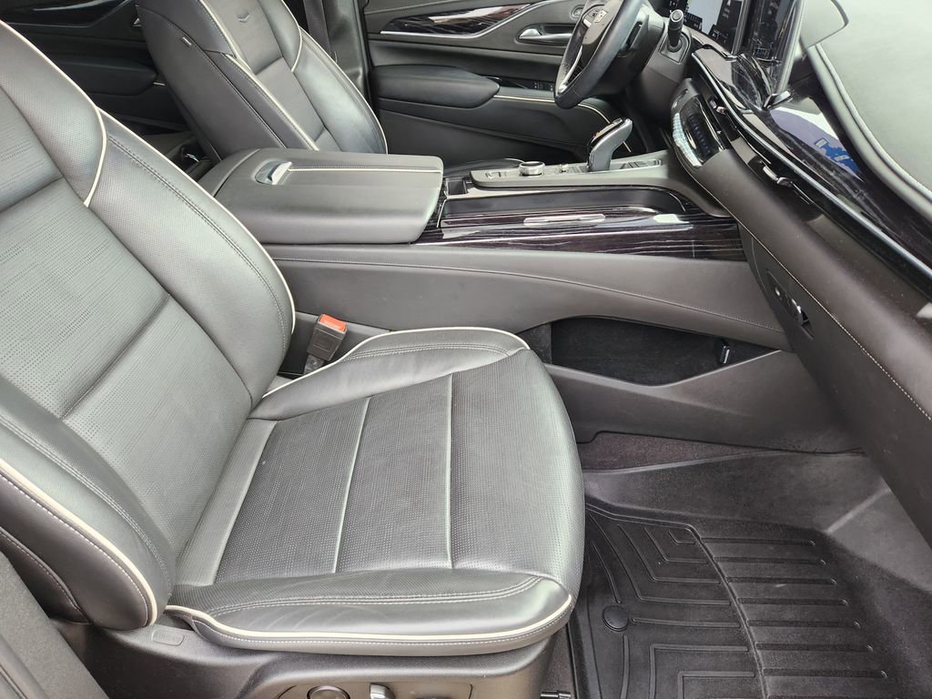 Used 2022 Cadillac Escalade Sport w/ Touring Package image 20