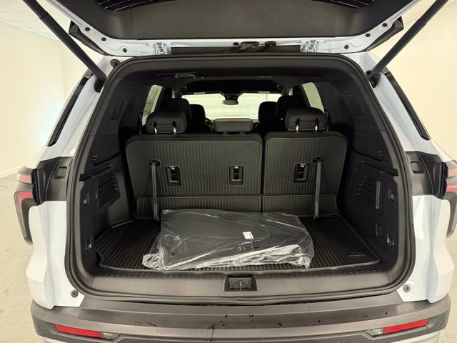 New 2026 Chevrolet Traverse LT image 8