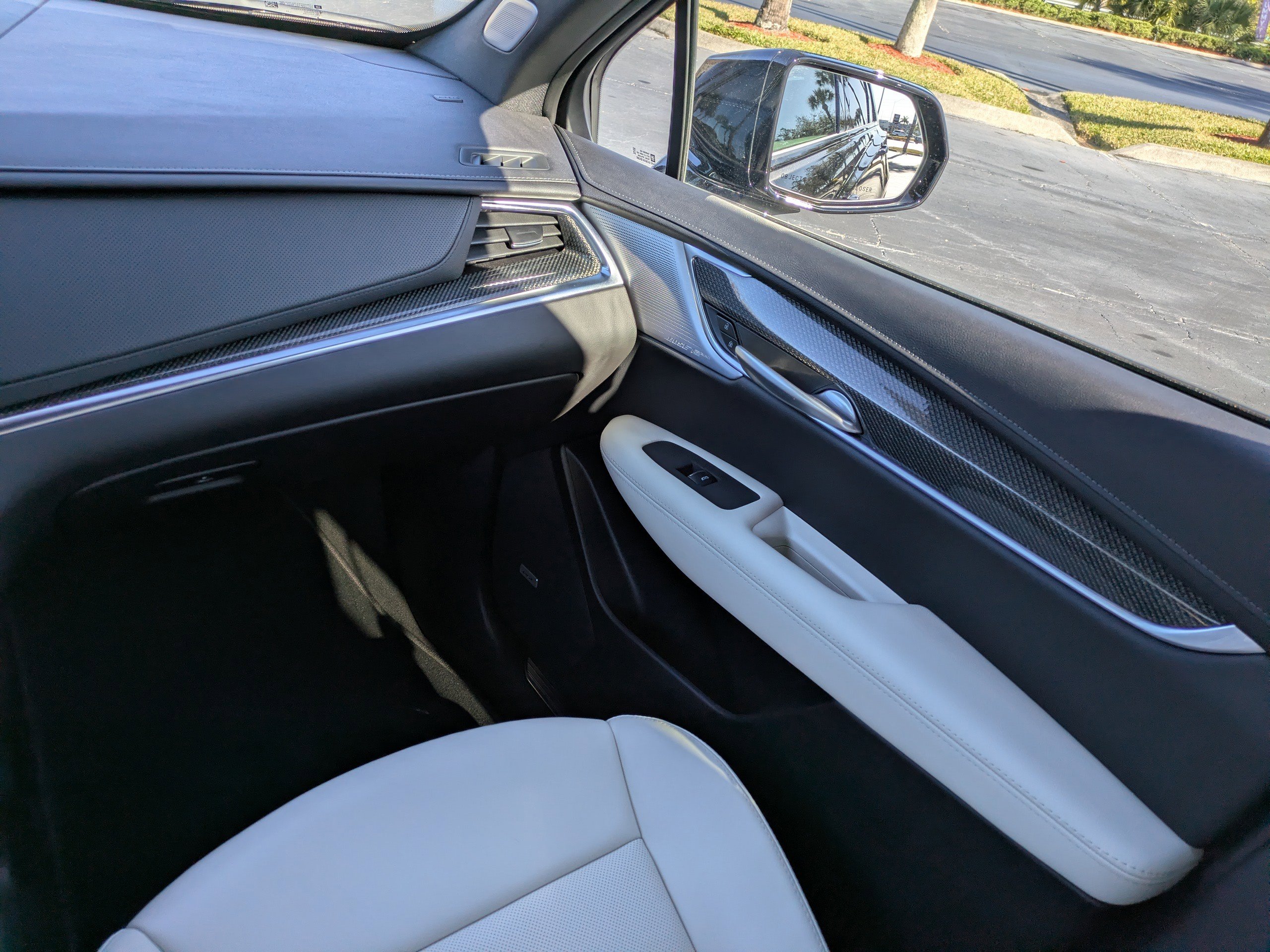 Certified 2025 Cadillac XT5 Sportv w/ Technology Package image 15