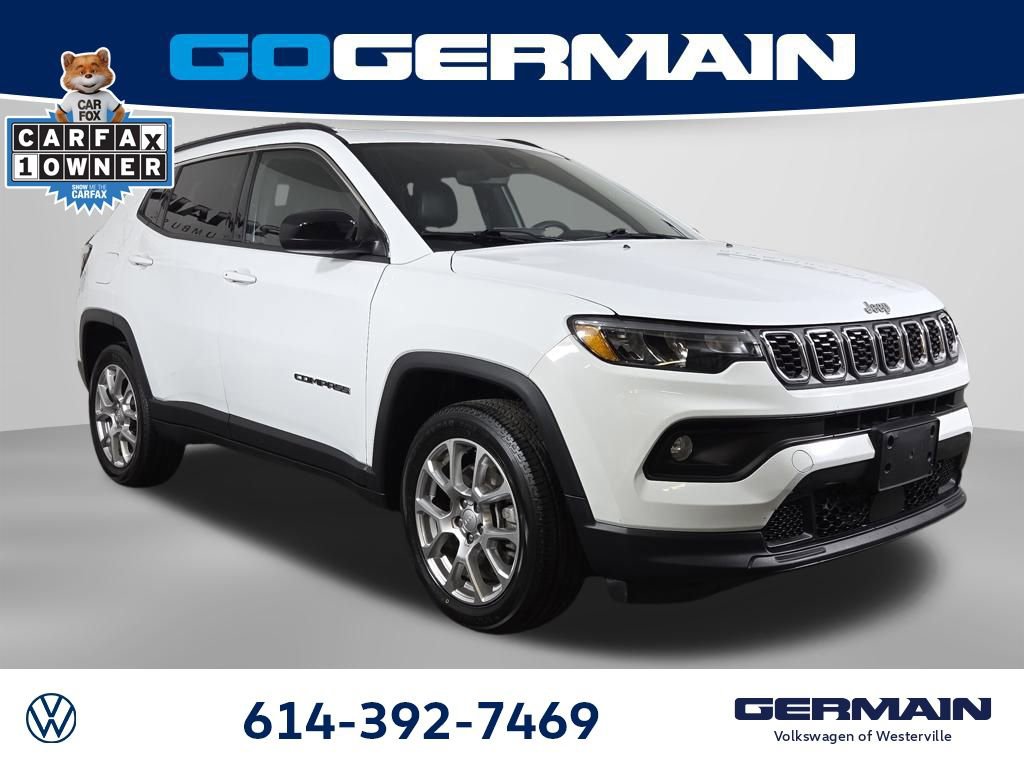 Used 2024 Jeep Compass Latitude w/ Sun and Sound Group image 3