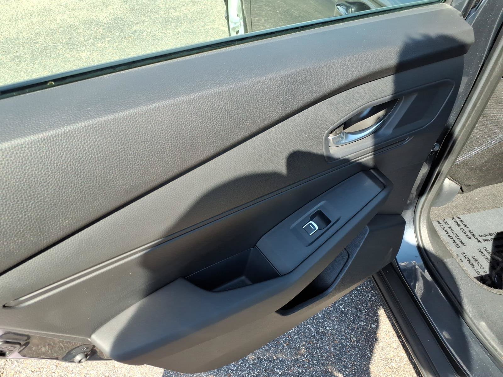 Certified 2023 Honda Accord LX image 7