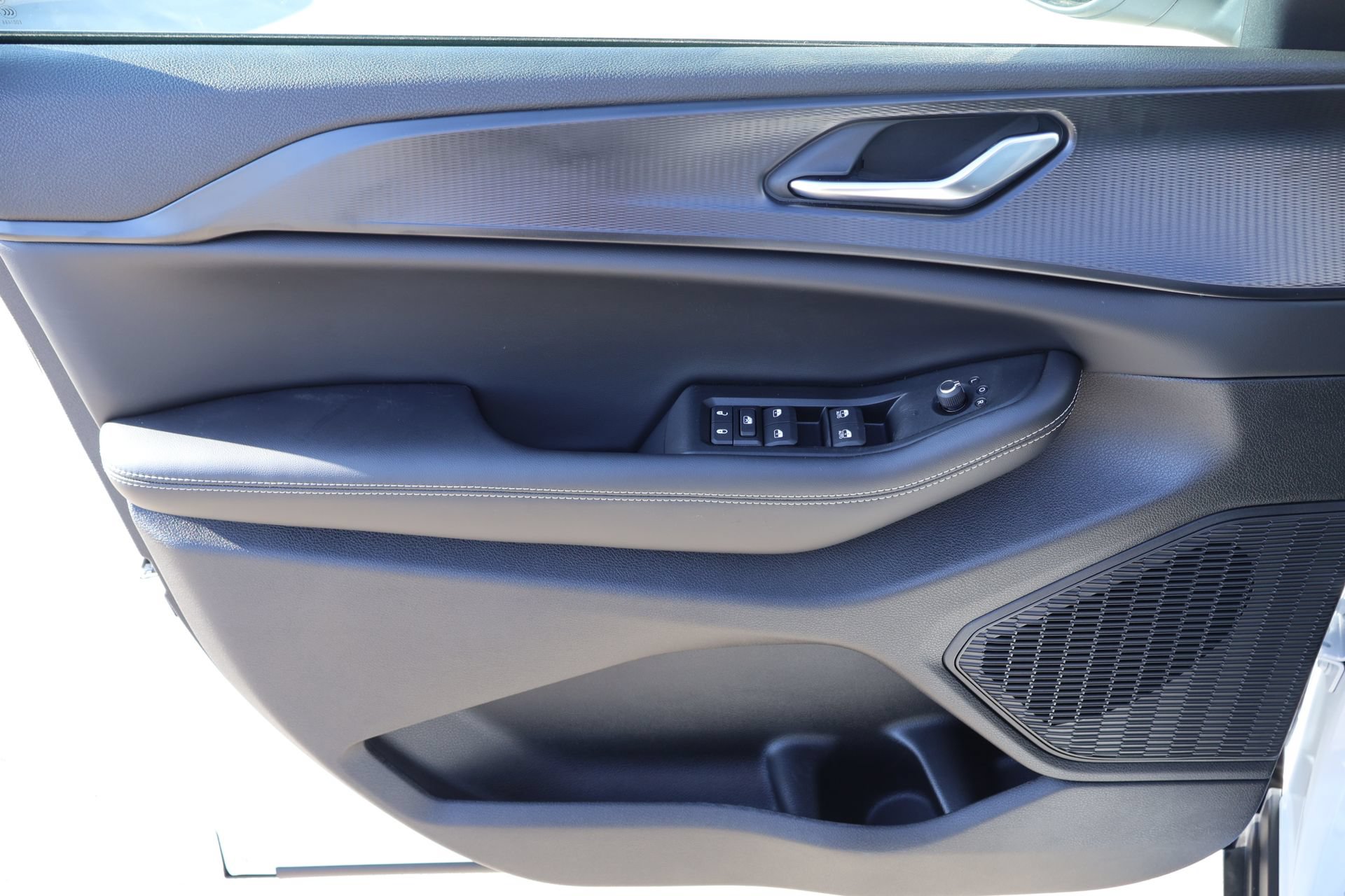 New 2026 Jeep Grand Cherokee Laredo RWD image 14