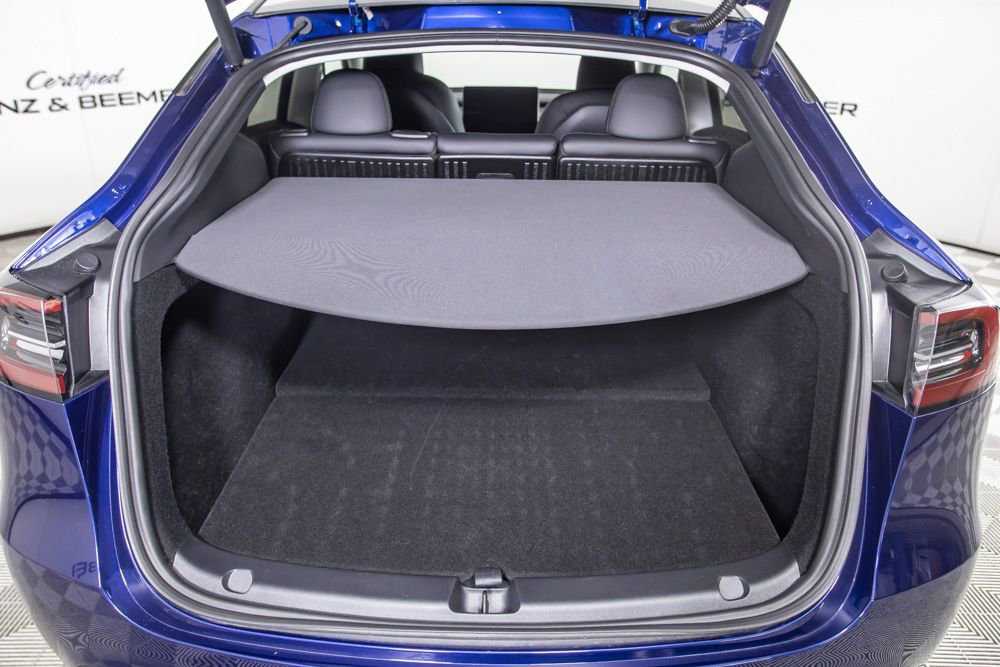 Used 2025 Tesla Model Y Performance image 23