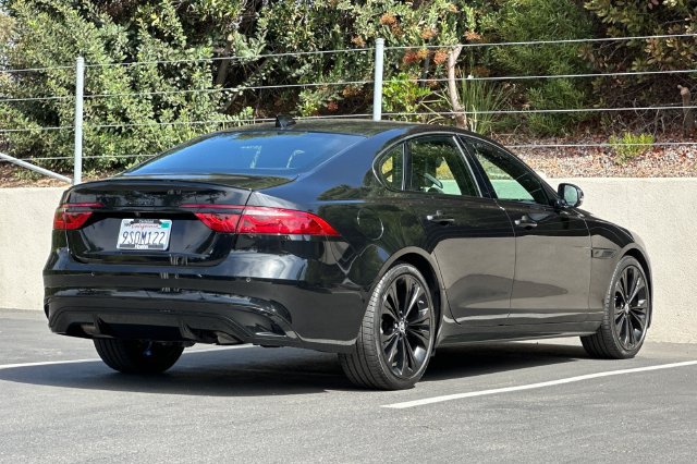 Used 2024 Jaguar XF R-Dynamic SE AWD/4WD image 5