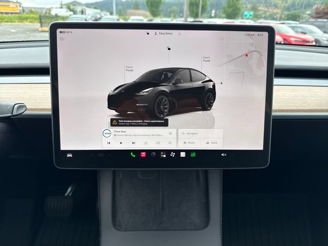 Used 2024 Tesla Model Y Long Range AWD/4WD image 26