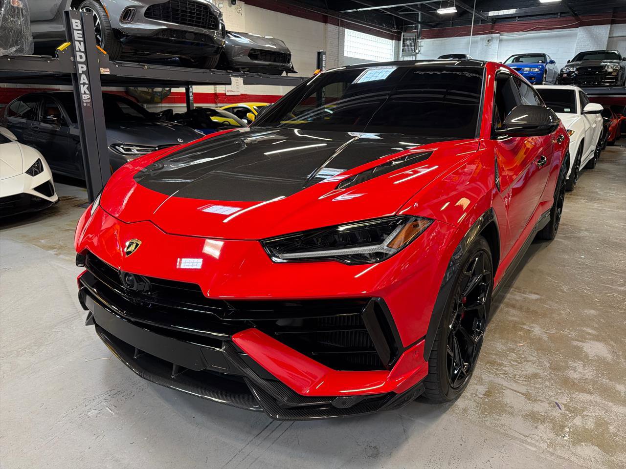 Used 2024 Lamborghini Urus Performante image 11