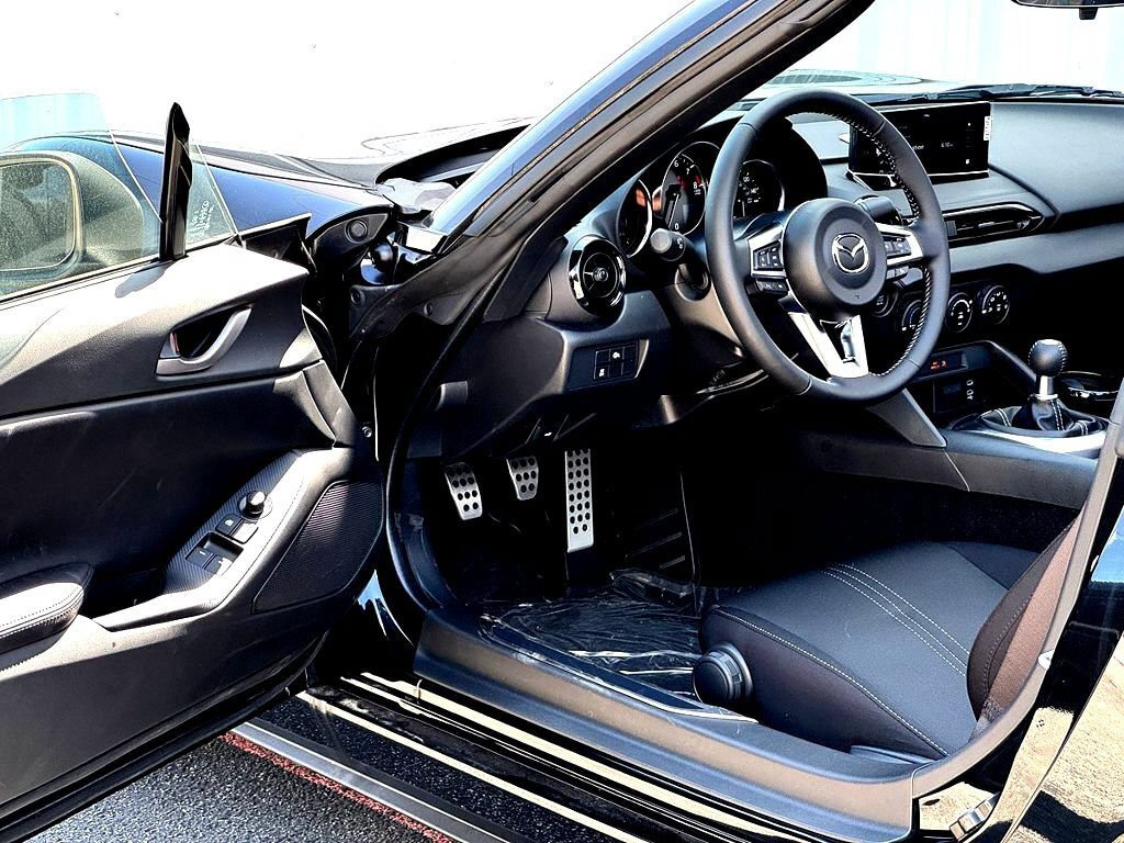 New 2026 MAZDA MX-5 Miata Sport w/ Interior Package RWD image 11