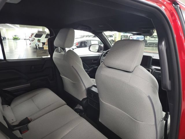 New 2026 Toyota 4Runner SR5 AWD/4WD image 11