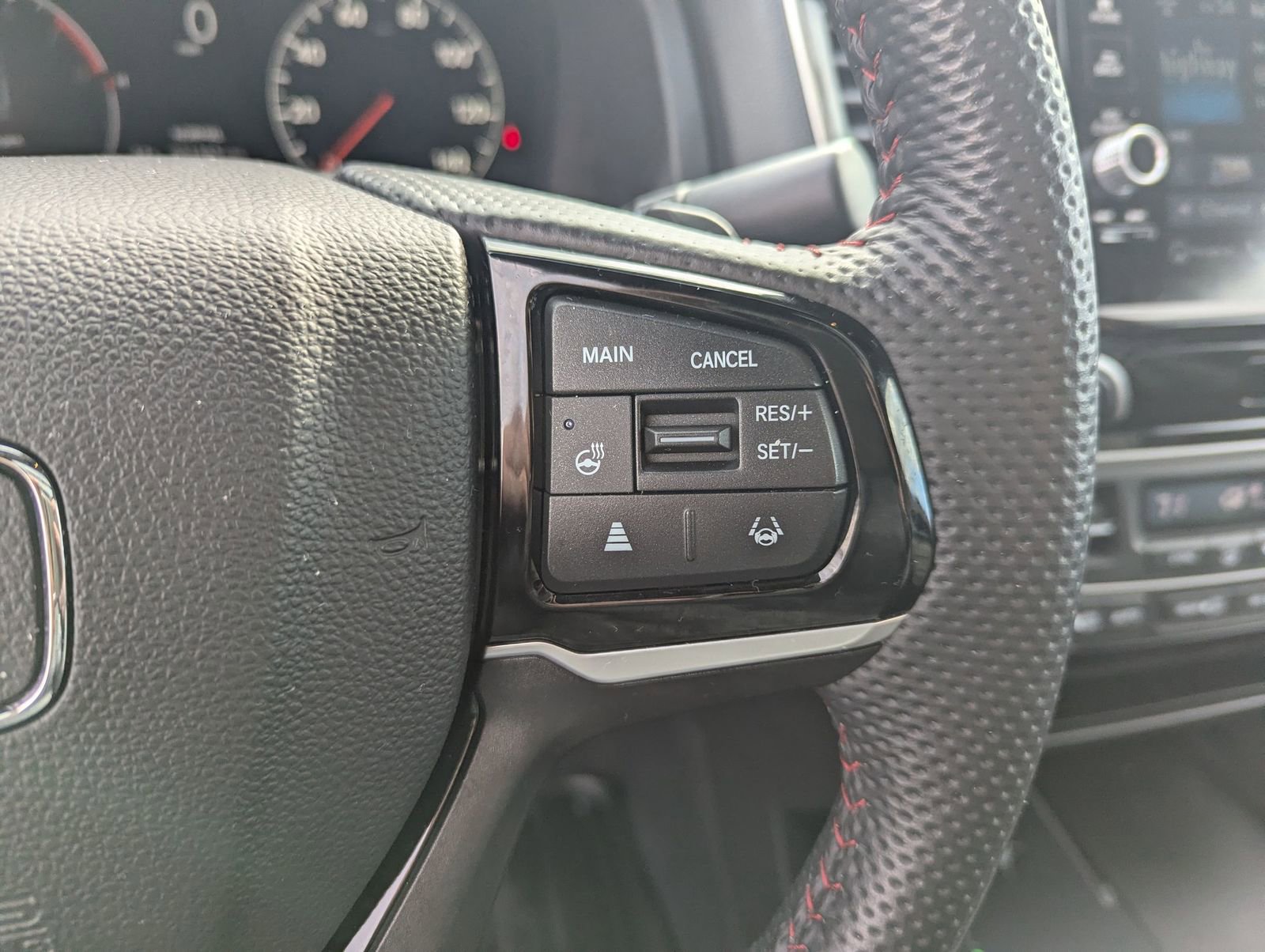 Used 2024 Honda Ridgeline Black Edition image 14