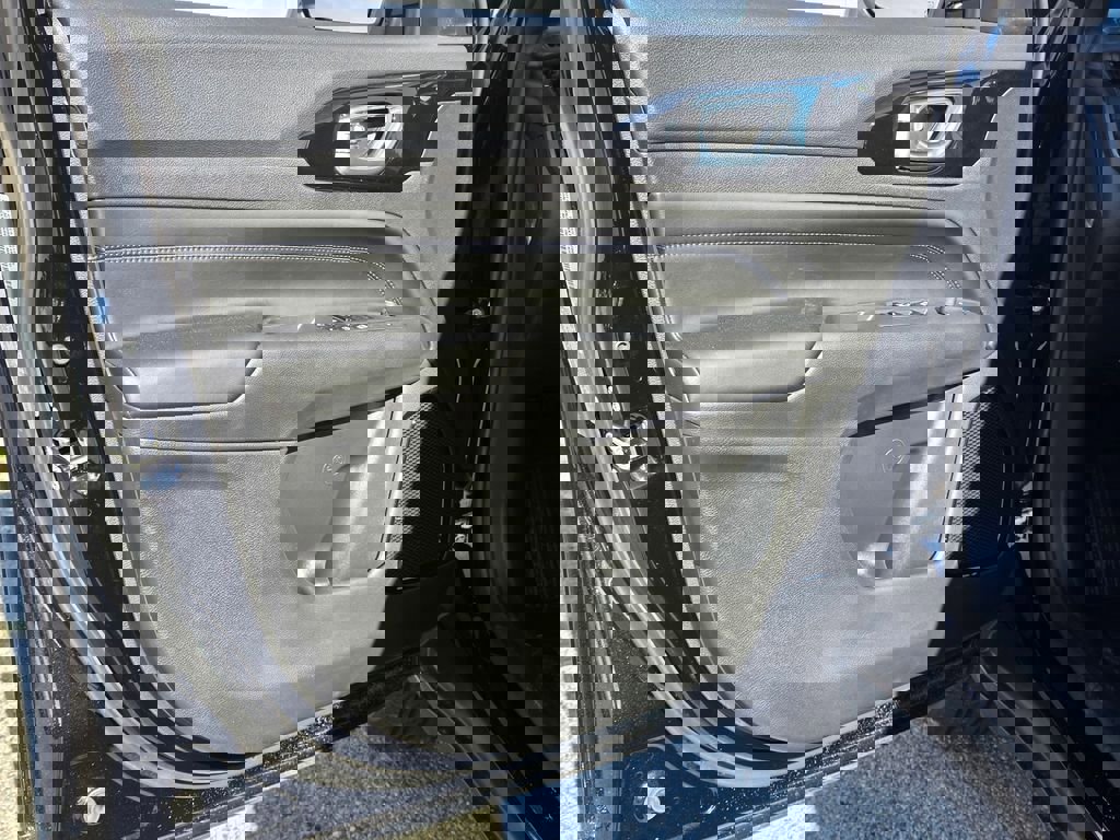 New 2026 Jeep Compass Latitude image 8