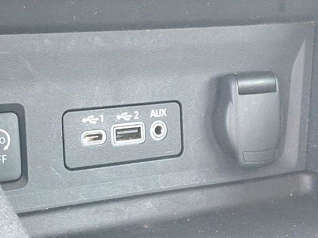 Certified 2024 Nissan Sentra SV FWD image 24