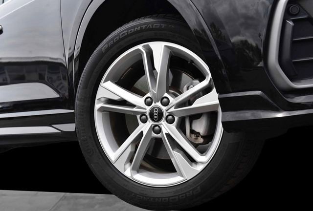 Used 2023 Audi Q3 2.0T Premium Plus w/ Premium Plus Package AWD/4WD image 3