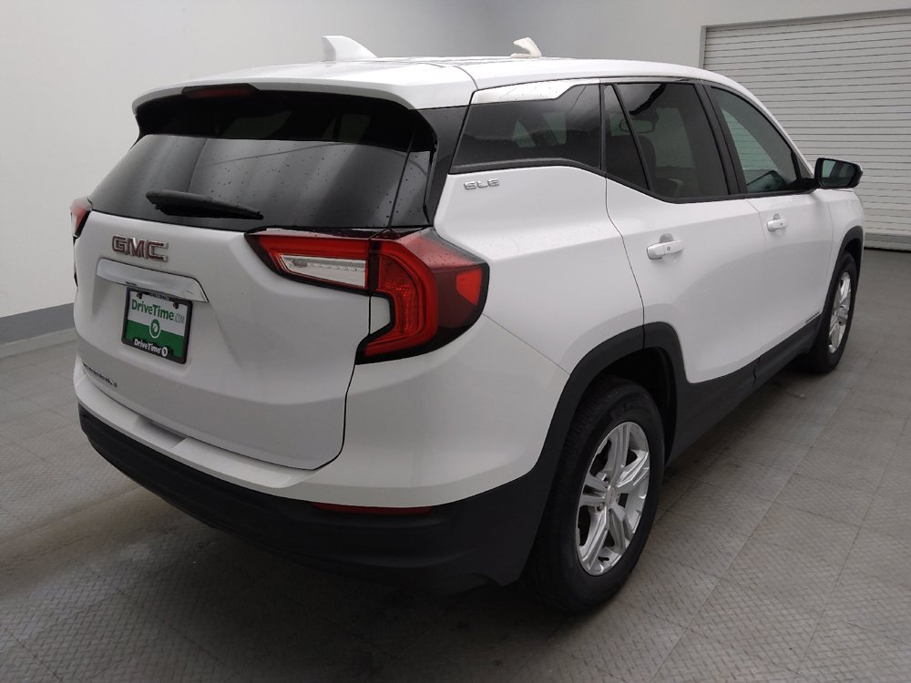 Used 2024 GMC Terrain SLE FWD image 9