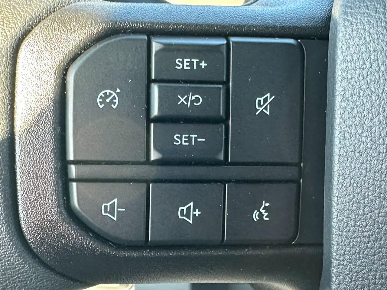 New 2026 Ford F250 XLT w/ FX4 Off-Road Package image 11