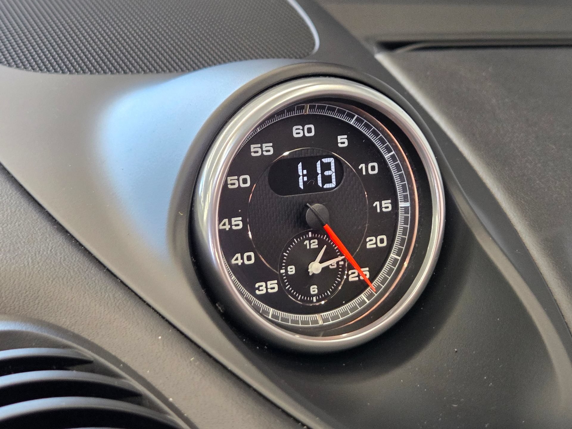 Certified 2024 Porsche 718 Boxster RWD image 18