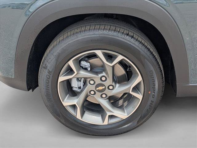 New 2026 Chevrolet Trax LT w/ Driver Confidence Package FWD image 9