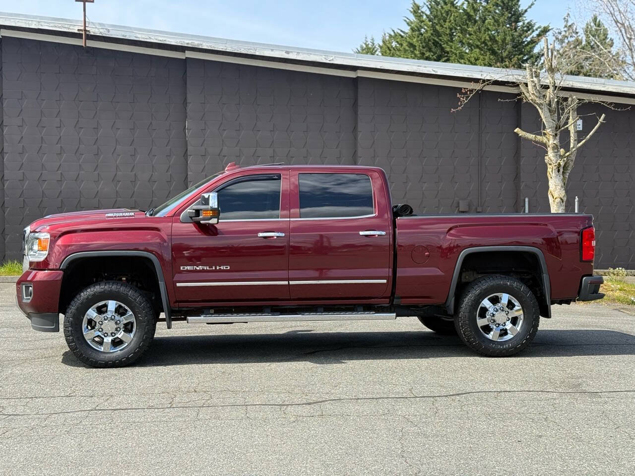 Used 2017 GMC Sierra 3500 Denali w/ Duramax Plus Package AWD/4WD image 5