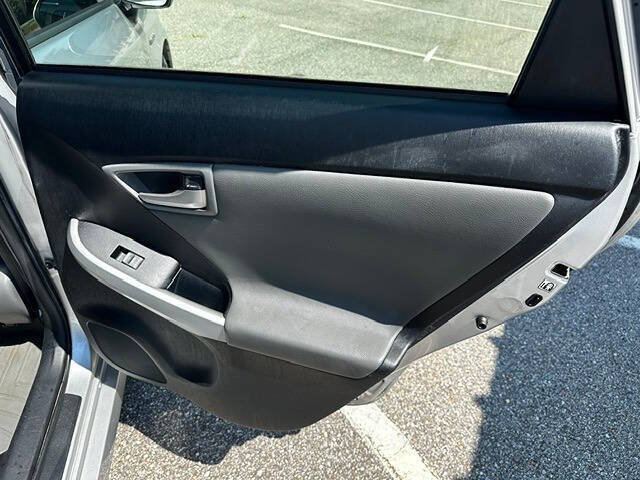 Used 2013 Toyota Prius Three w/ Solar Roof Pkg FWD image 21