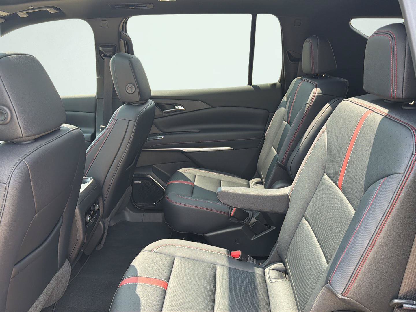 New 2026 Chevrolet Traverse RS AWD/4WD image 6