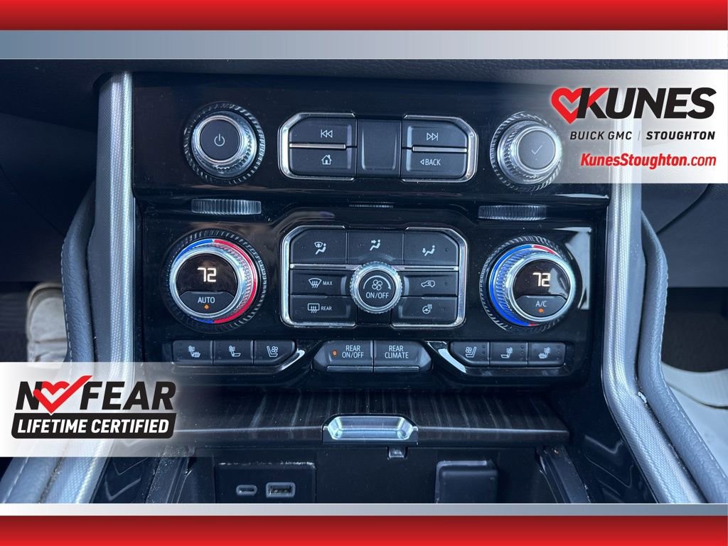 Used 2024 GMC Yukon Denali w/ Denali Reserve Package image 34
